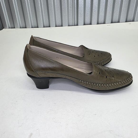 SAS Sonyo Slip On Heel Bronze Patent Leather Cut Out Kitten Size 7.5 M Comfort - Picture 5 of 9